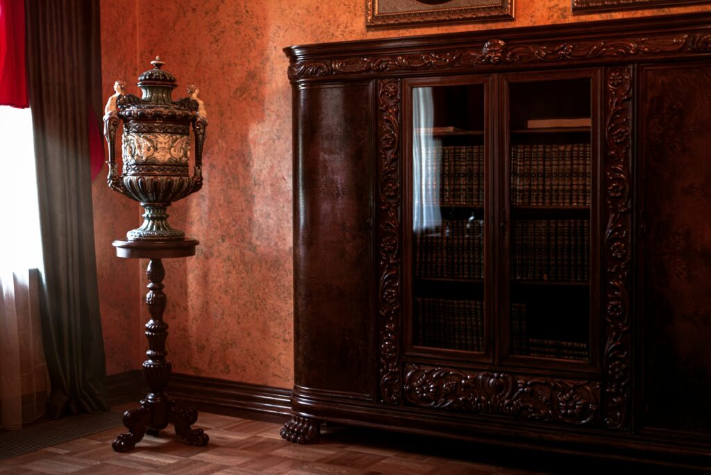 Grande armoire ancienne